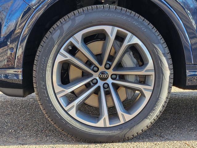 new 2026 Audi Q7 car, priced at $67,145