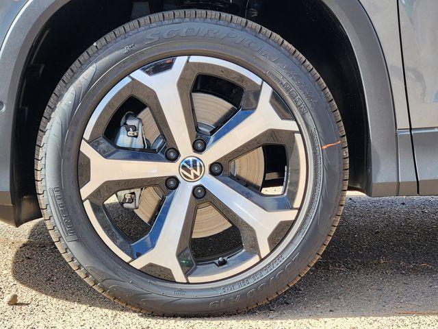 new 2026 Volkswagen Tiguan car, priced at $34,039