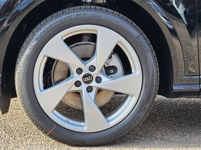 new 2025 Audi Q5 car, priced at $60,065