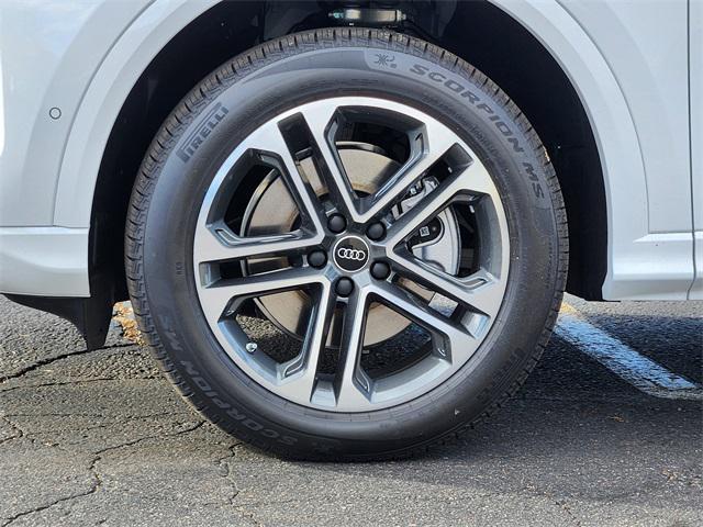 new 2025 Audi Q5 car, priced at $54,205