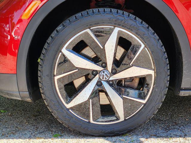used 2023 Volkswagen ID.4 car, priced at $23,994