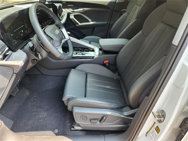 new 2025 Audi Q5 car, priced at $61,300