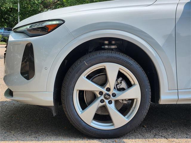 new 2025 Audi Q5 car, priced at $61,300