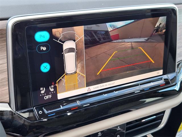 new 2026 Volkswagen Atlas car, priced at $51,803