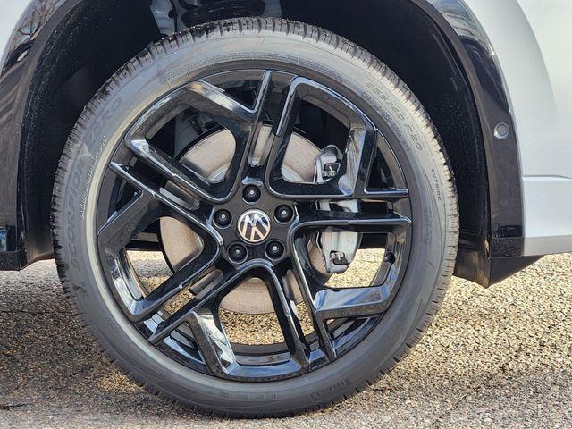 new 2026 Volkswagen Tiguan car, priced at $38,931