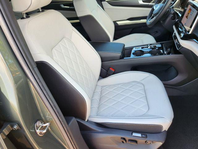new 2026 Volkswagen Atlas Cross Sport car, priced at $50,546