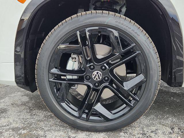 new 2026 Volkswagen Tiguan car, priced at $39,001