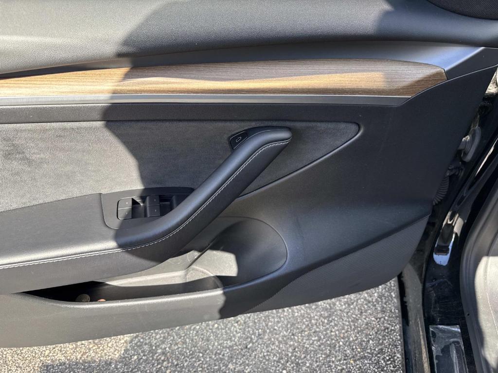 used 2022 Tesla Model 3 car, priced at $25,990
