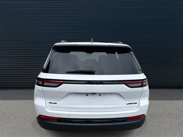 used 2025 Jeep Grand Cherokee car, priced at $39,990