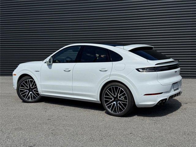 new 2025 Porsche Cayenne car, priced at $192,425