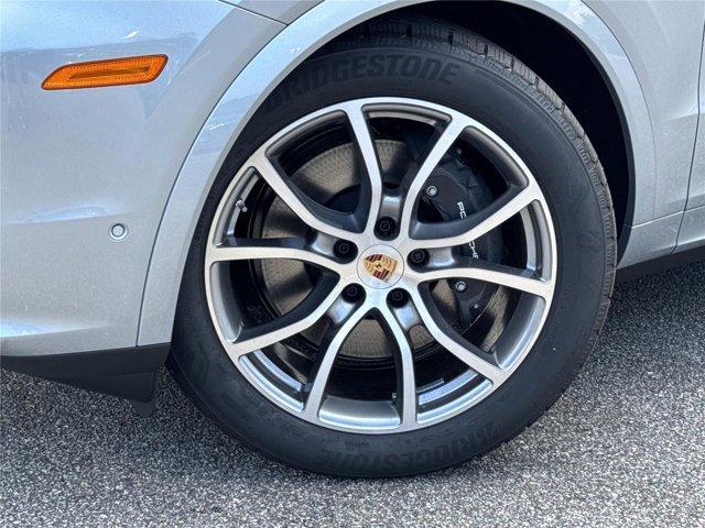 new 2025 Porsche Cayenne car, priced at $115,590