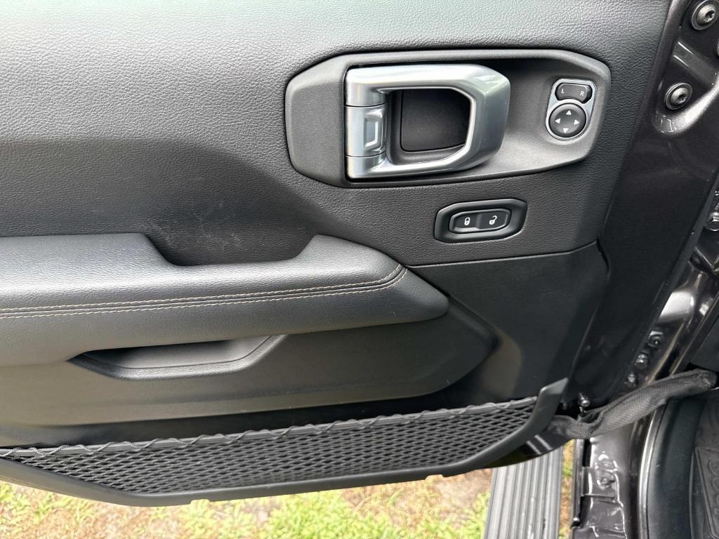 used 2022 Jeep Wrangler Unlimited car, priced at $62,990