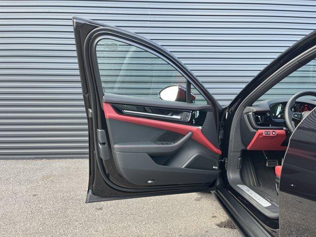 new 2026 Porsche Panamera car, priced at $141,770