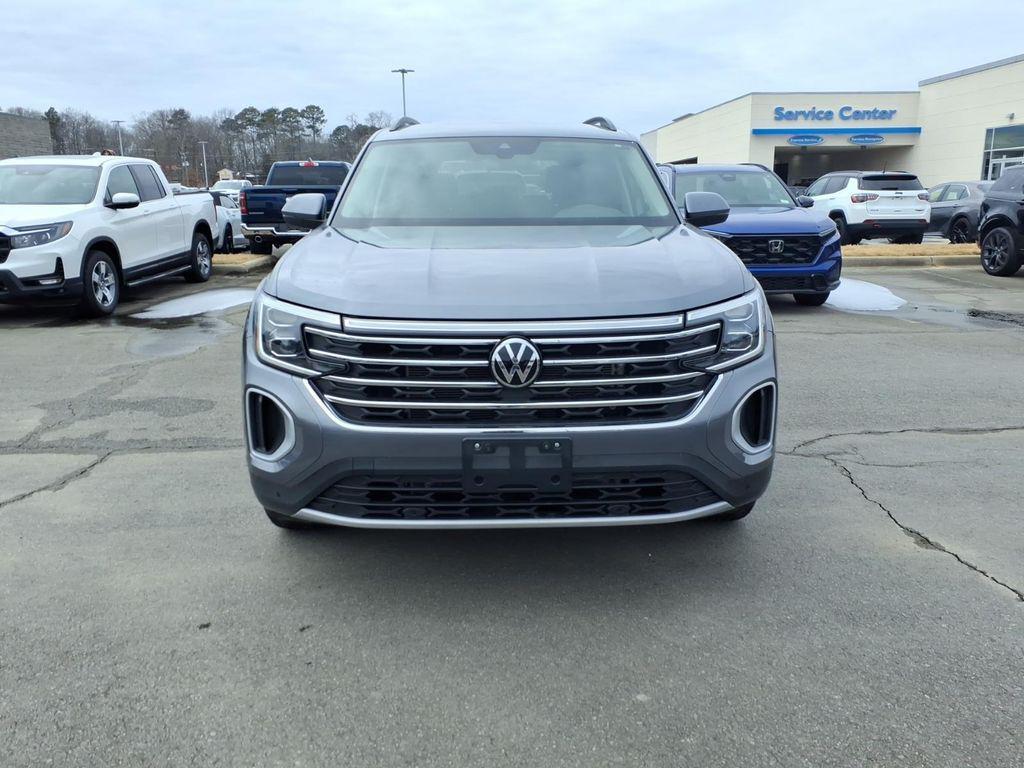 used 2025 Volkswagen Atlas car, priced at $31,990