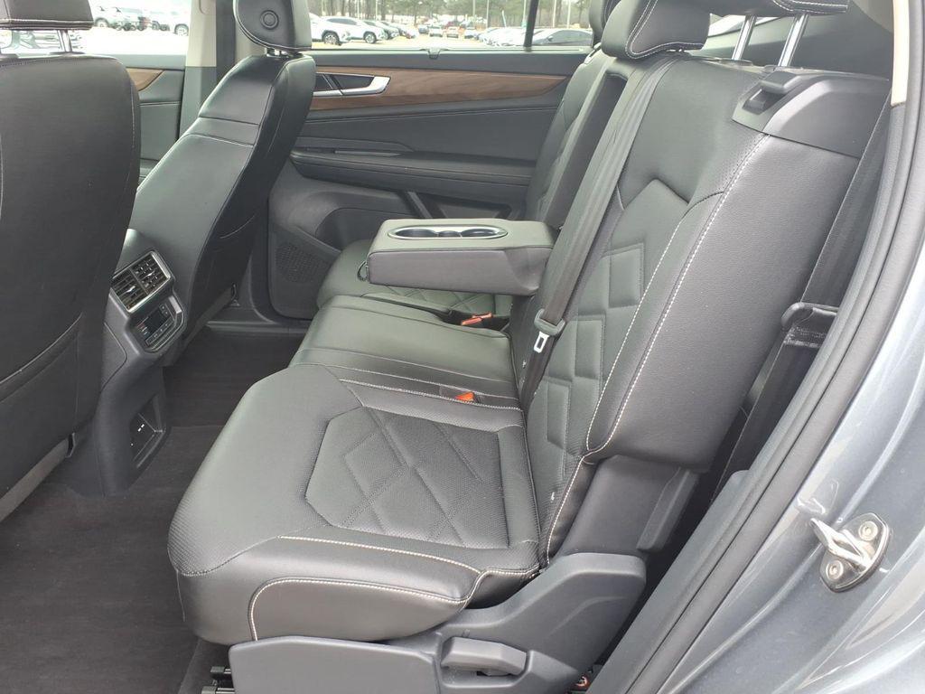 used 2025 Volkswagen Atlas car, priced at $31,990