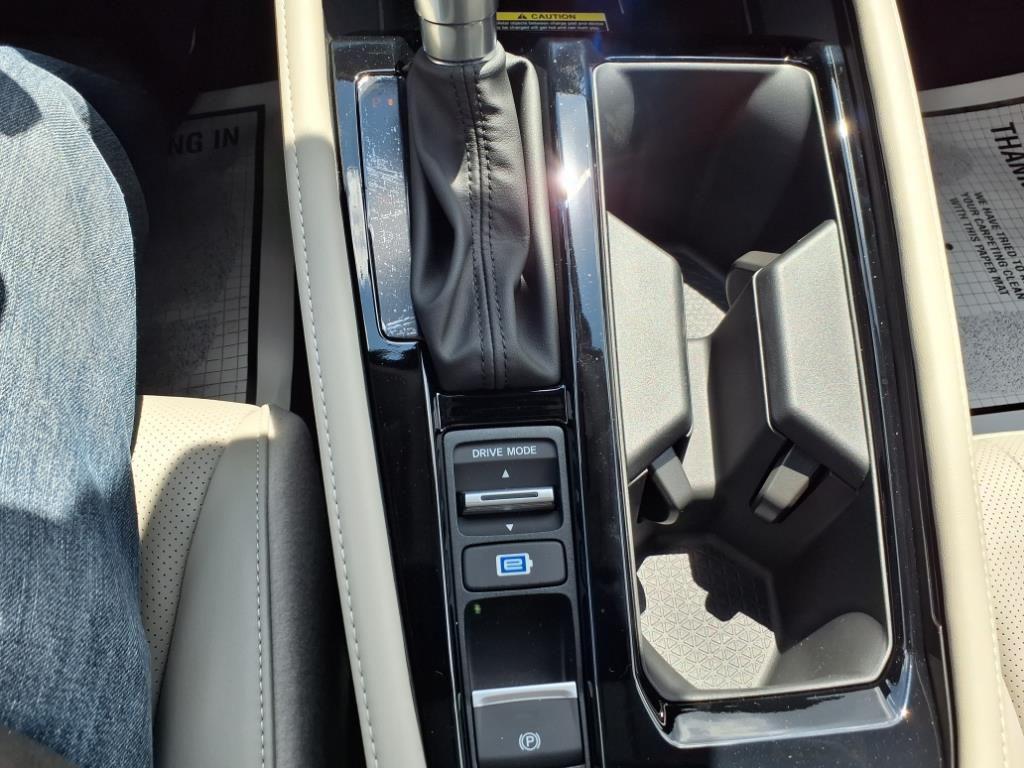 new 2025 Honda Accord Hybrid car, priced at $38,152