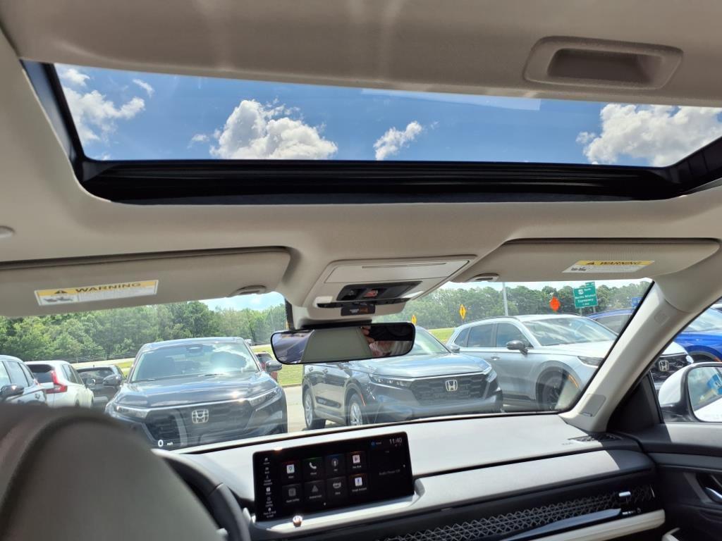 new 2025 Honda Accord Hybrid car, priced at $38,152