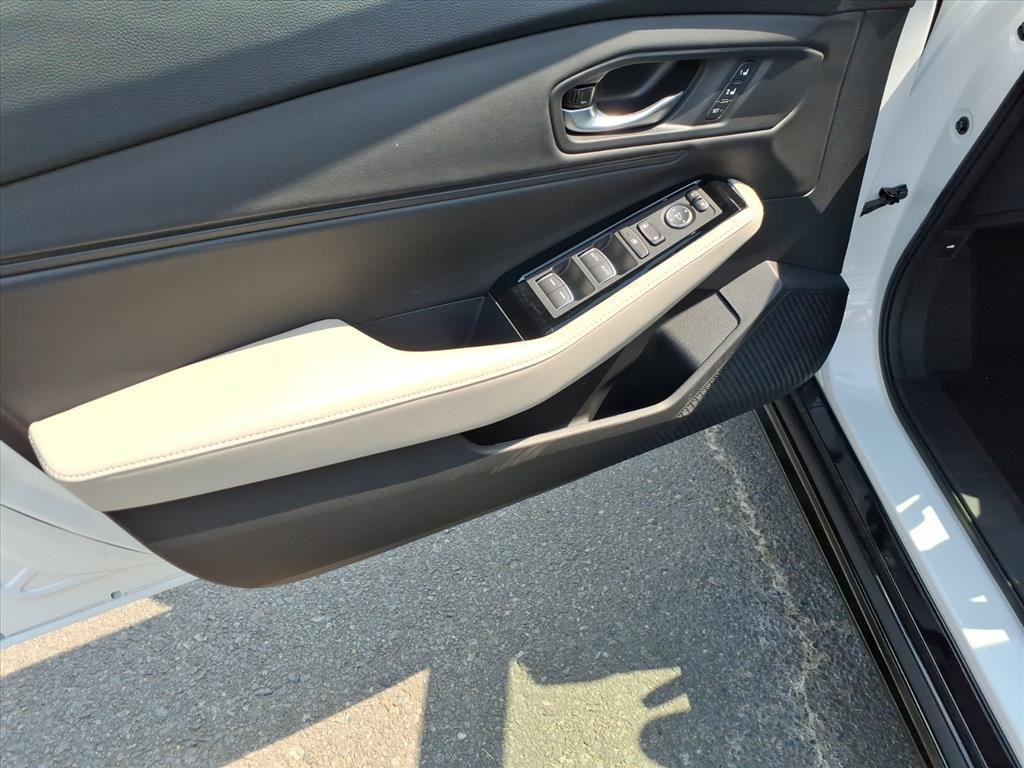 new 2025 Honda Accord Hybrid car, priced at $38,152