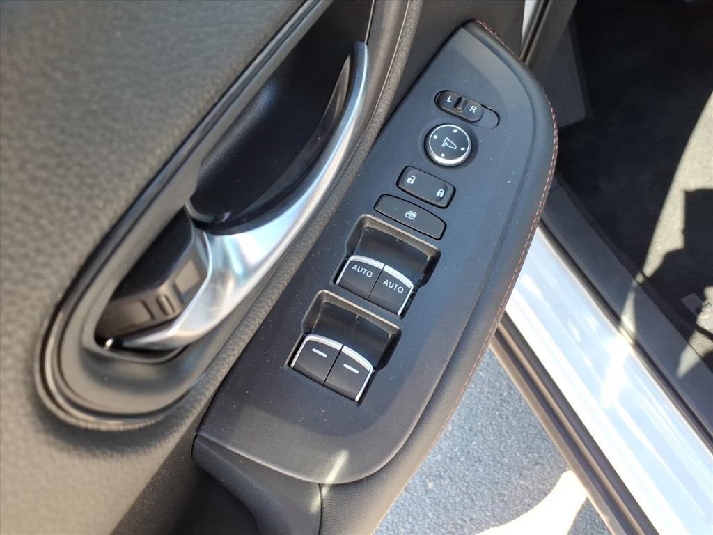 used 2025 Honda HR-V car, priced at $26,111