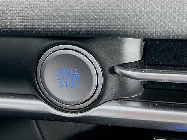 new 2025 Hyundai TUCSON Hybrid car, priced at $35,381