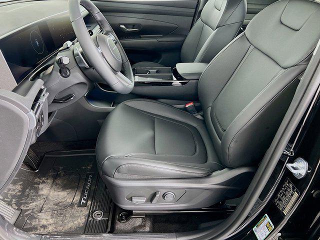 new 2025 Hyundai TUCSON Hybrid car, priced at $35,381