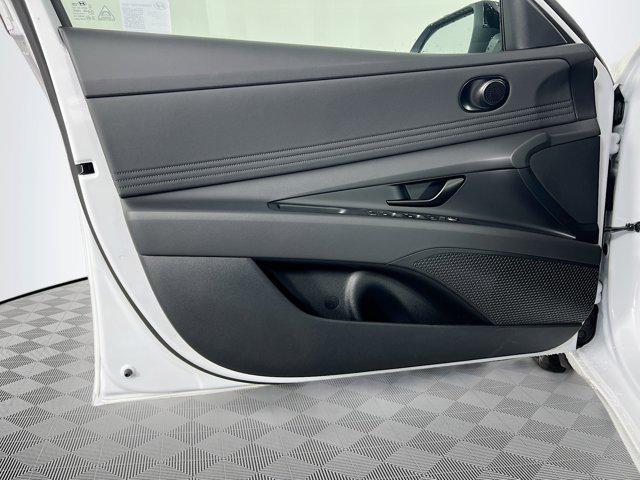 new 2025 Hyundai ELANTRA HEV car, priced at $27,707
