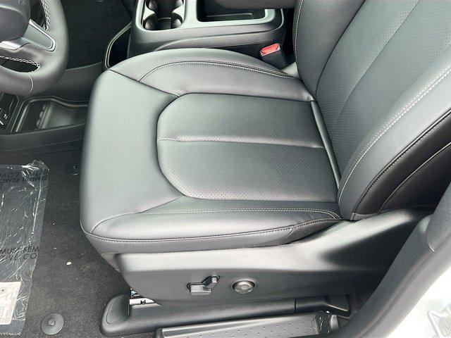 new 2026 Chrysler Pacifica car, priced at $41,438