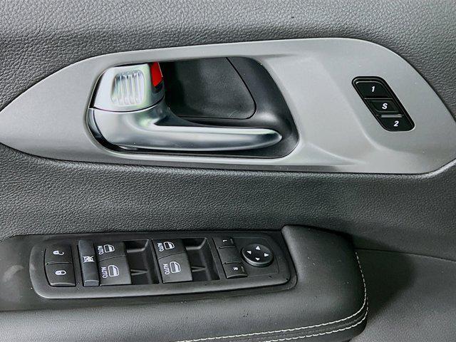 new 2026 Chrysler Pacifica car, priced at $40,109