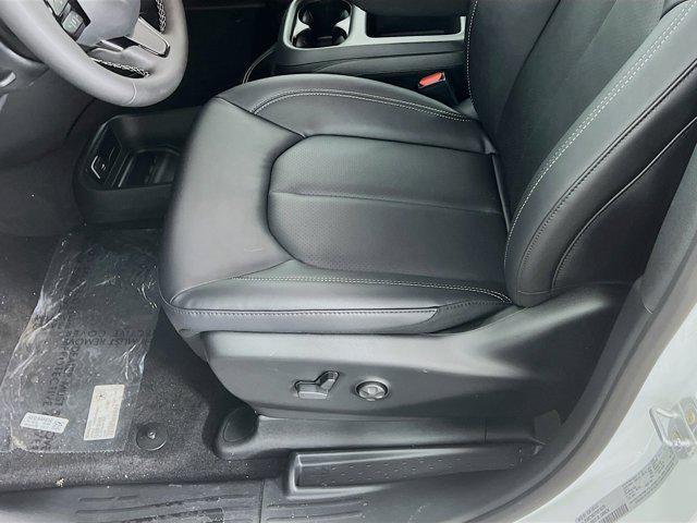 new 2026 Chrysler Pacifica car, priced at $45,218