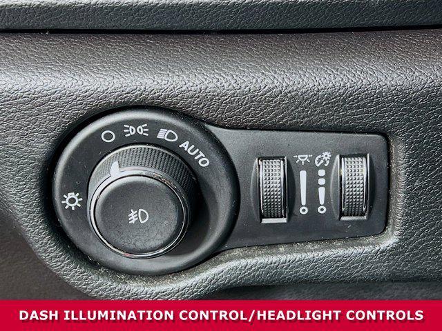 used 2020 Chrysler Pacifica car, priced at $14,951