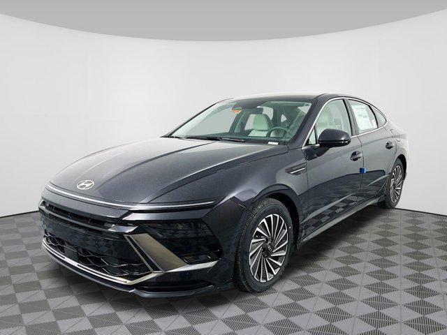 new 2025 Hyundai Sonata Hybrid car, priced at $29,688