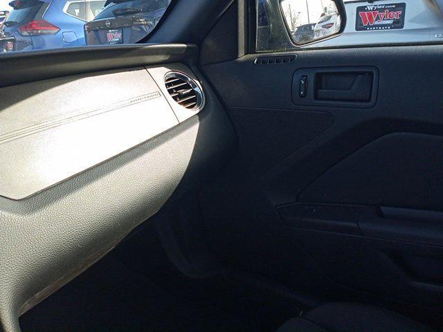 used 2014 Ford Mustang car