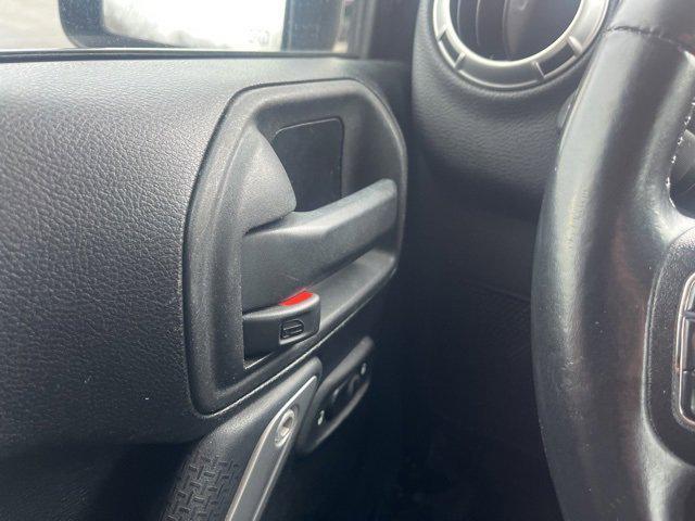 used 2015 Jeep Wrangler Unlimited car, priced at $15,117