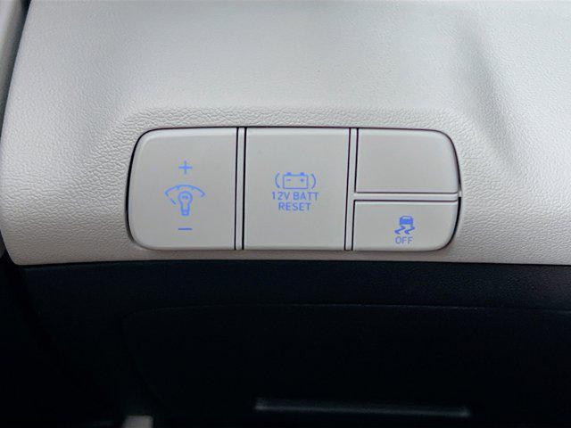 new 2025 Hyundai ELANTRA HEV car, priced at $29,310