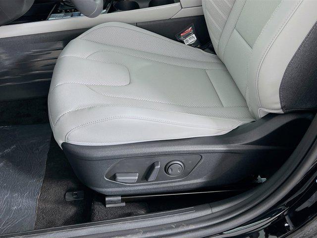 new 2025 Hyundai ELANTRA HEV car, priced at $29,310