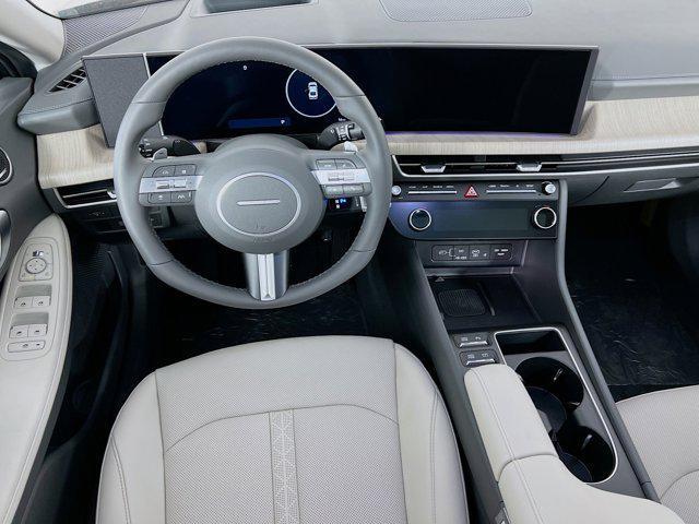 new 2025 Hyundai Sonata Hybrid car, priced at $35,681