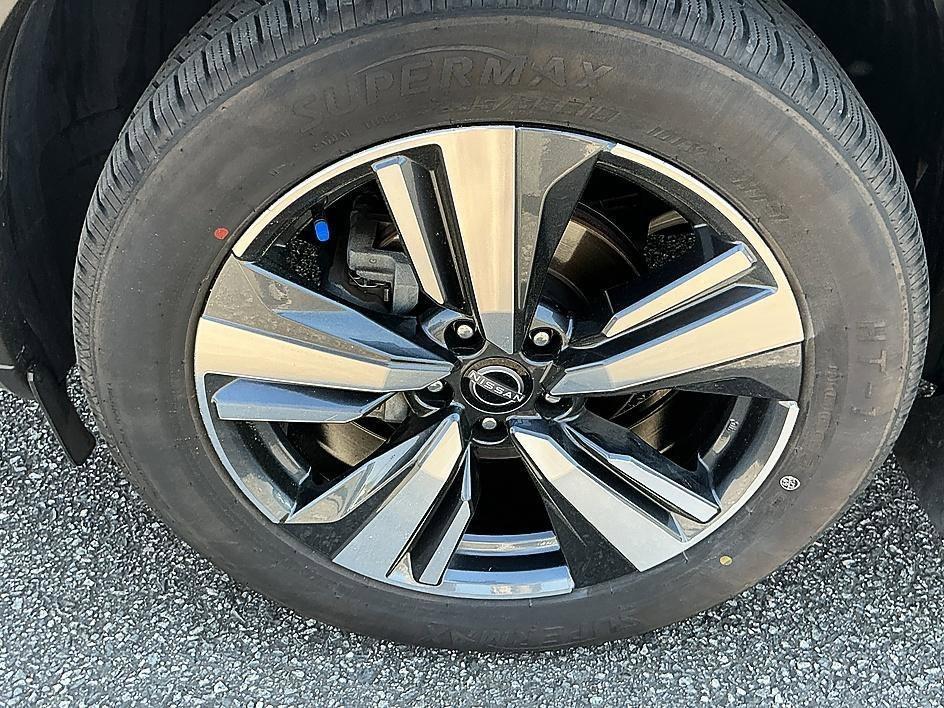 used 2023 Nissan Rogue car, priced at $22,597