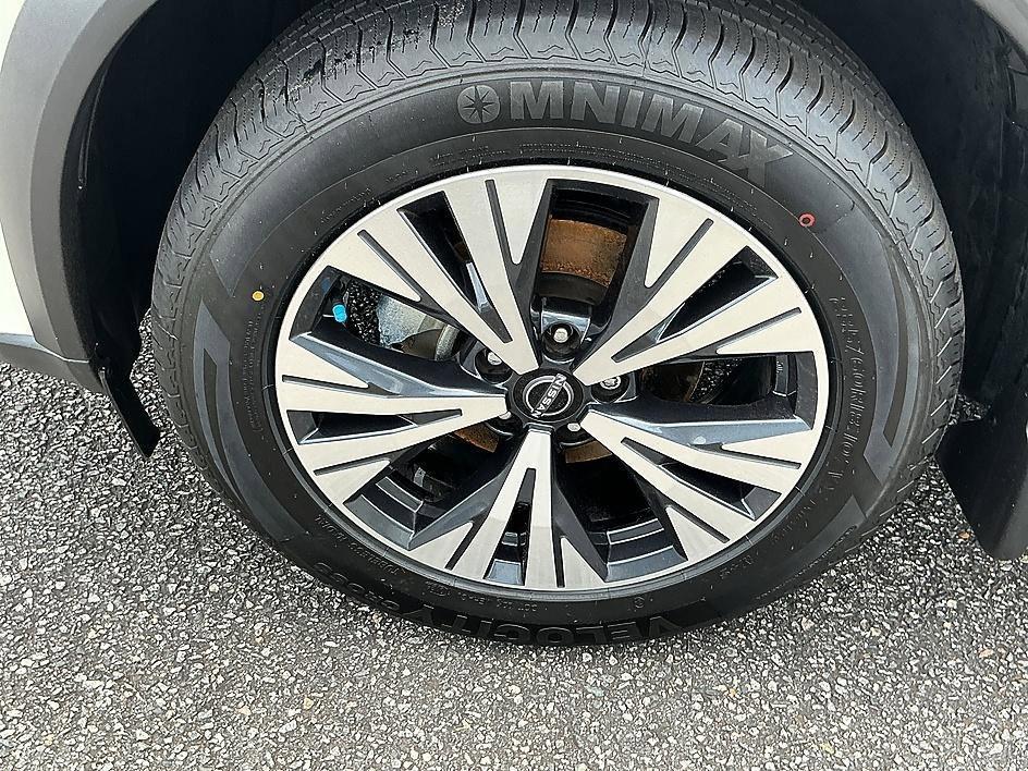 used 2023 Nissan Rogue car, priced at $23,274