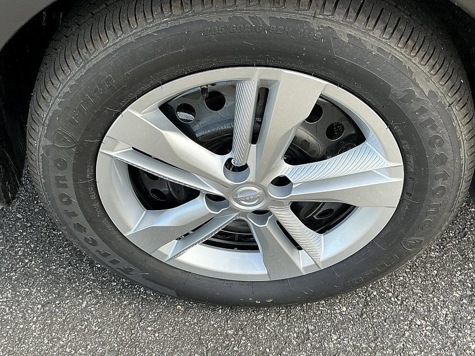 new 2025 Nissan Kicks Play car, priced at $23,865