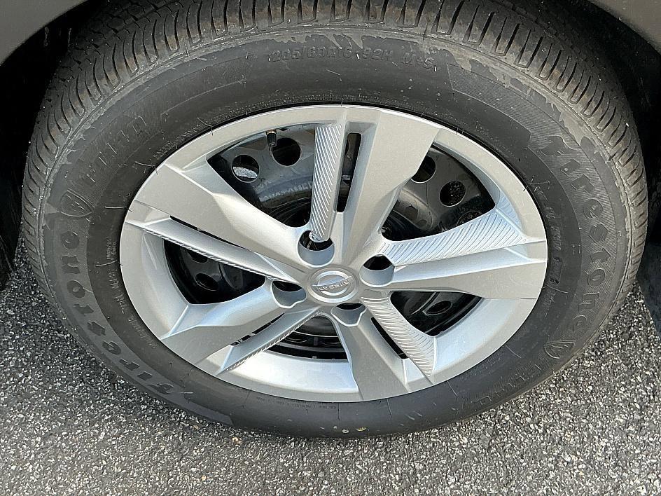 new 2025 Nissan Kicks Play car, priced at $23,865