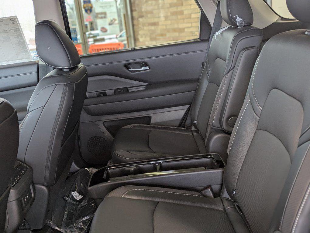 new 2026 Nissan Pathfinder car, priced at $44,169
