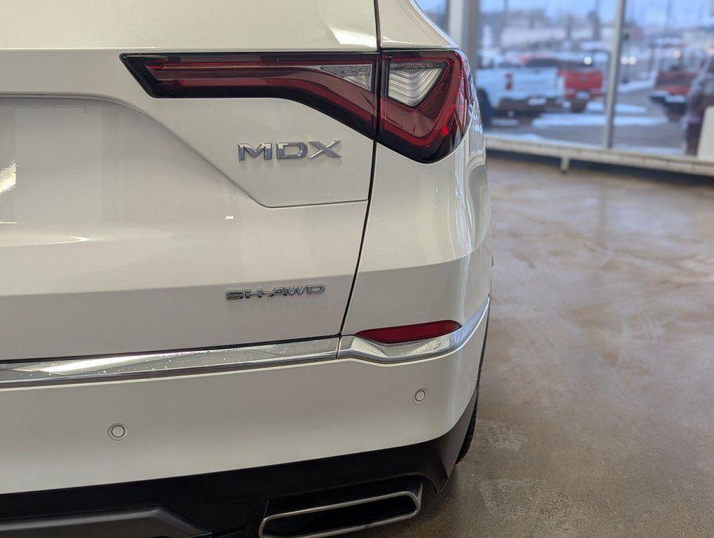 used 2025 Acura MDX car, priced at $47,980