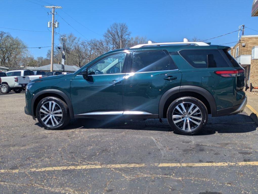 used 2023 Nissan Pathfinder car, priced at $37,940