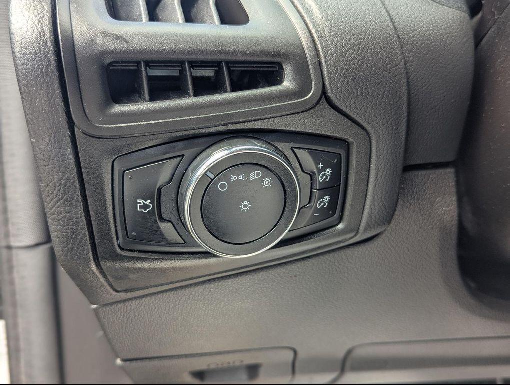 used 2013 Ford Focus car, priced at $5,780