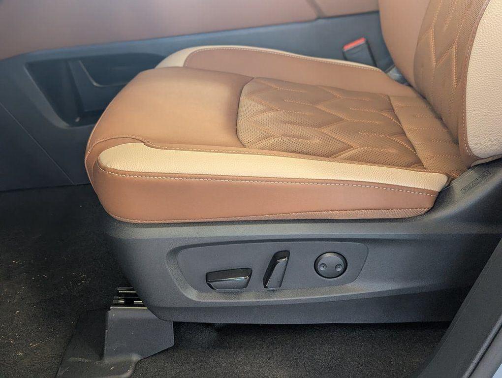 new 2026 Nissan Pathfinder car, priced at $48,638