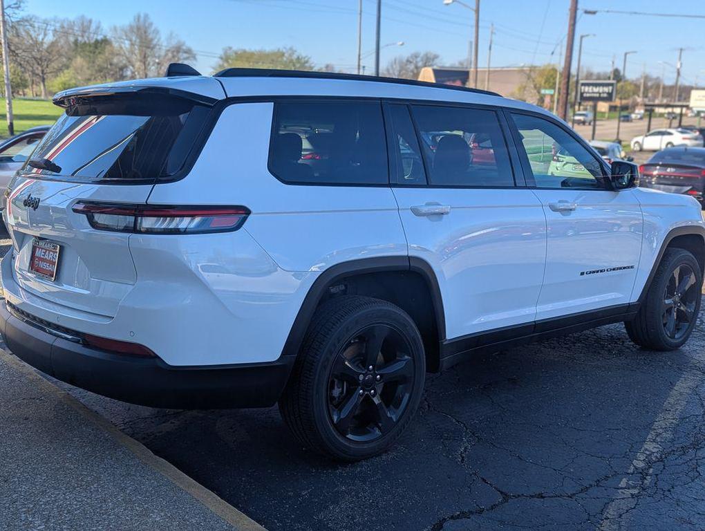 used 2025 Jeep Grand Cherokee L car, priced at $38,462