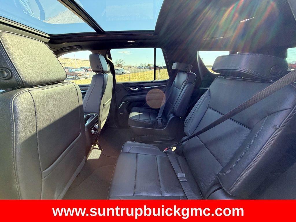 used 2022 GMC Yukon car, priced at $45,647