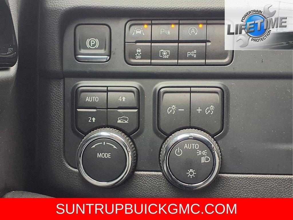 used 2025 Chevrolet Tahoe car, priced at $54,530