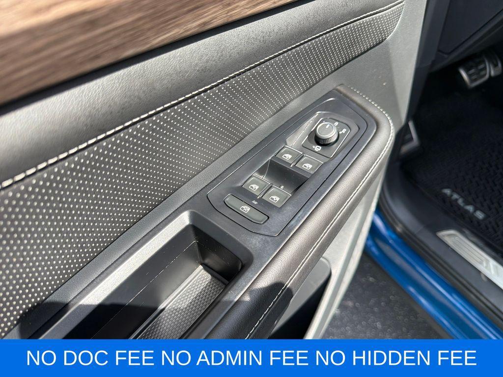 used 2025 Volkswagen Atlas car, priced at $42,888