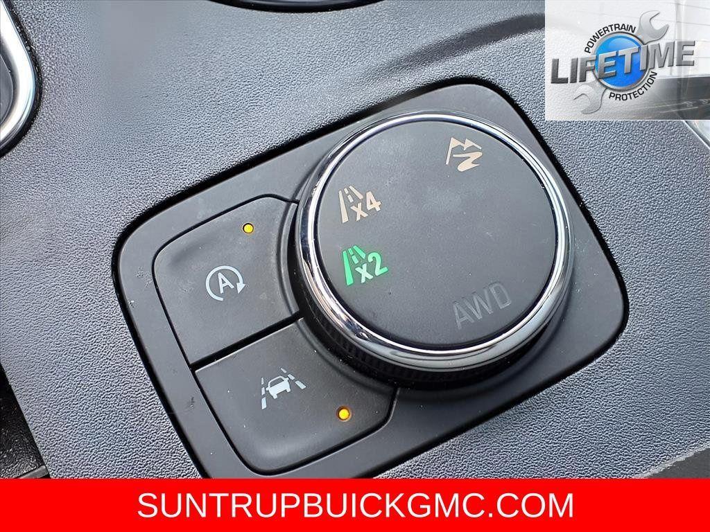 used 2023 Chevrolet Traverse car, priced at $28,777